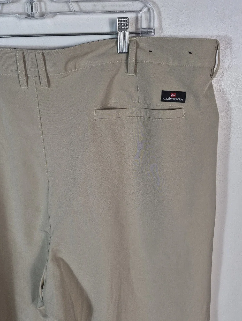 Quicksilver Men's Beige Tan Flat Front Shorts 42